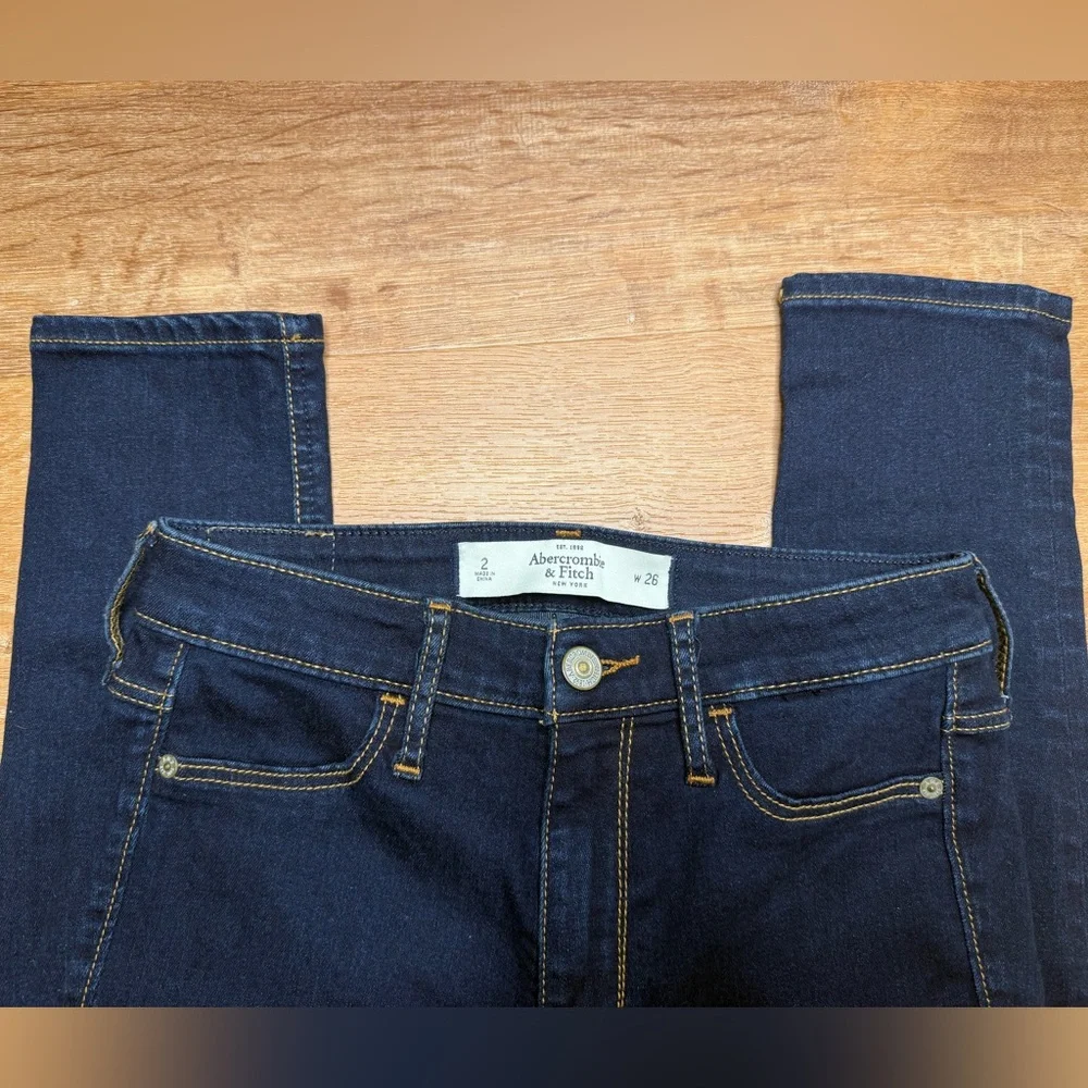 Abercrombie & Fitch High Rise Super Skinny Jeans Dark Wash Size 2 NWT Stretch